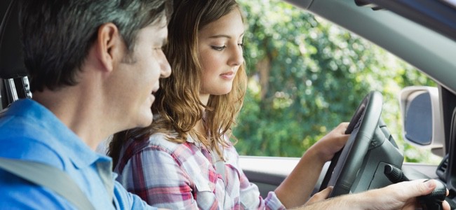 Dad-Teaching-Daughter-to-Drive